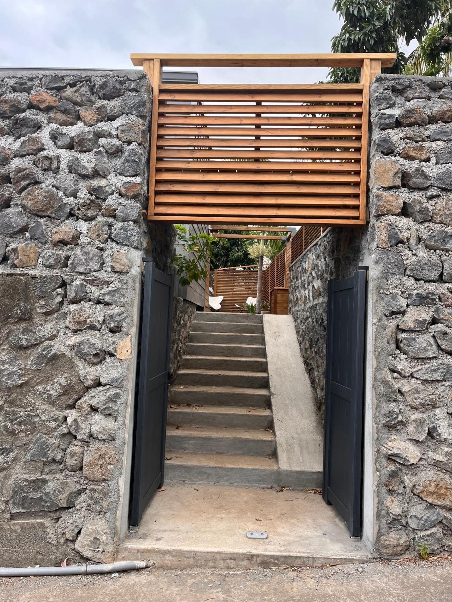 Bungalow Leu Gadiamb Saint-Leu Kültér fotó