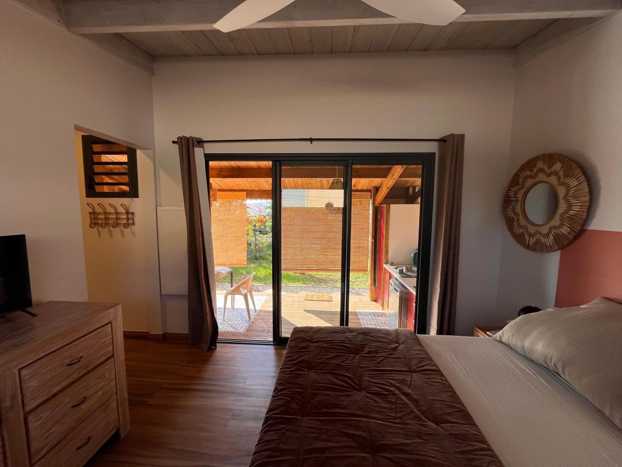 Bungalow Leu Gadiamb Saint-Leu Kültér fotó