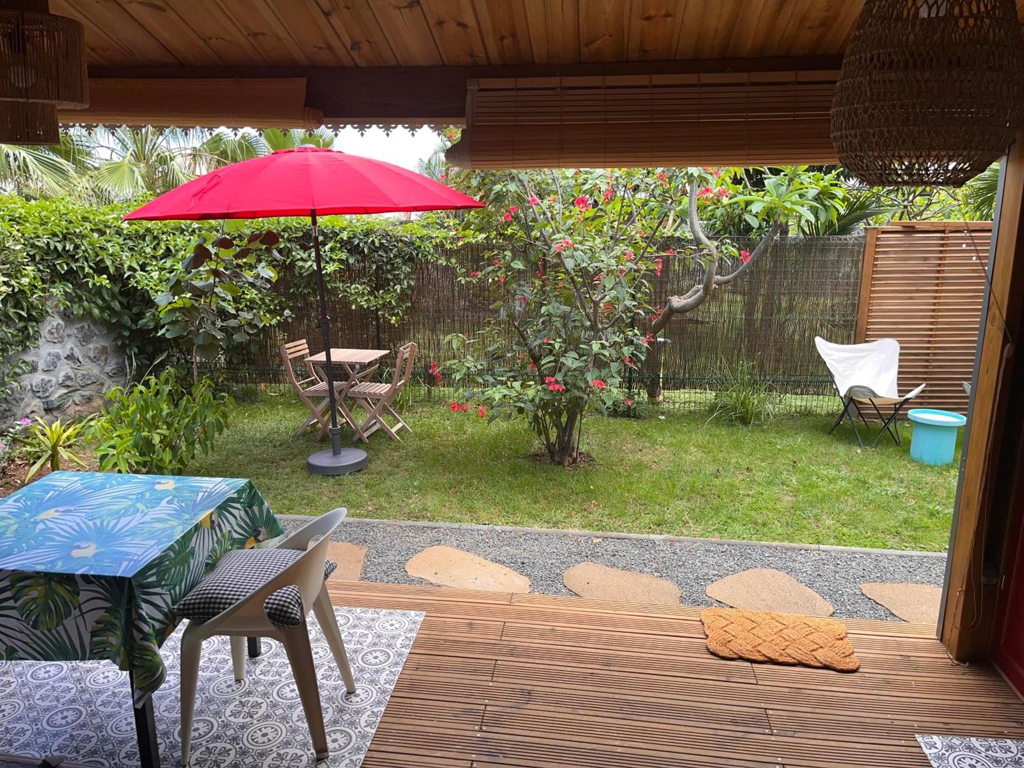 Bungalow Leu Gadiamb Saint-Leu Kültér fotó